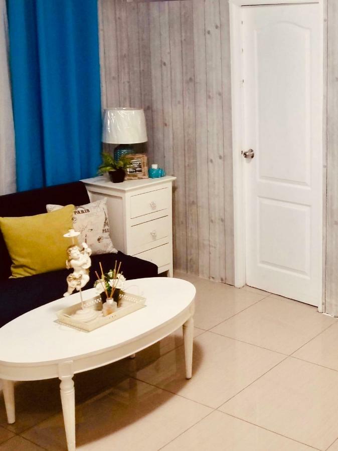 Super Cute Hampton Suites Imus Bagian luar foto