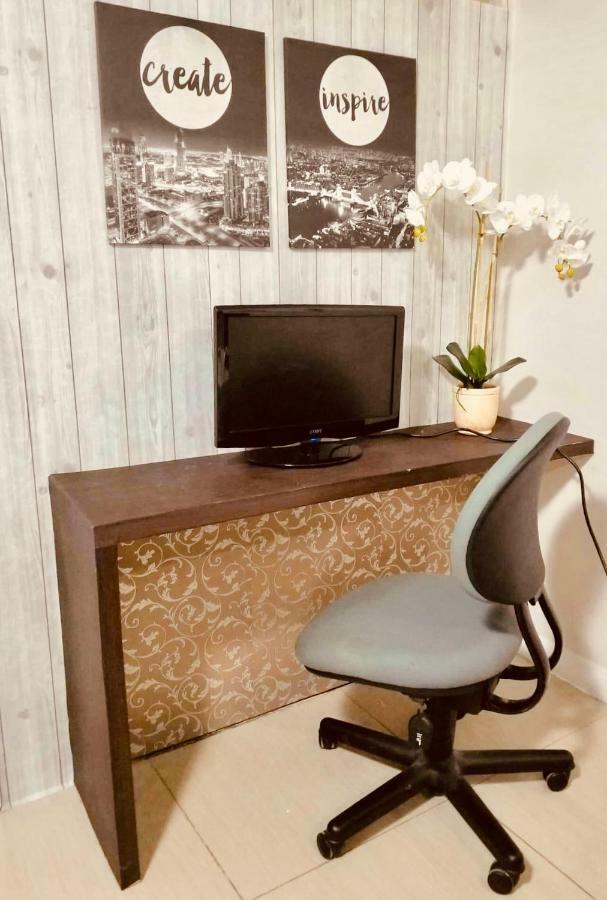 Super Cute Hampton Suites Imus Bagian luar foto